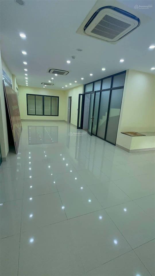 Cho thuê nhà 6 kđt nam trung yên. dt 95m2 x 6t. mặt tiền 6.5m, có pccc, thang máy