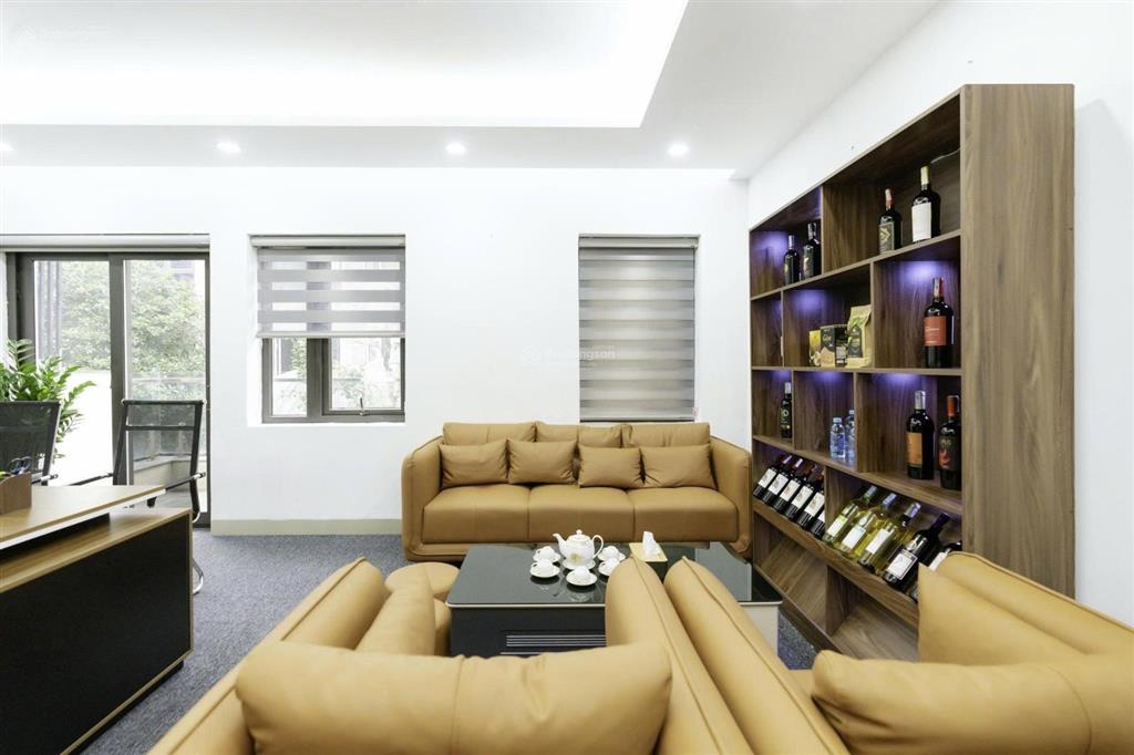 Cho thuê biệt thự đường trung yên 15d. dt 200m2 x 4,5t. mt 10m. đường 2 ô tô tránh.