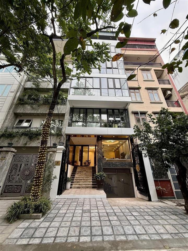 Cho thuê nhà 15a ngõ 34 vũ phạm hàm. dt 100m2 x 6. mt 5,8m. có thang máy. ô tô tránh nhau.