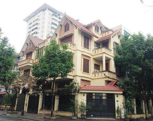 Cho thuê biệt thự căn góc 2 mặt tiền 30m  hoàng quán chi  công viên cầu giấy 270m2 x 5t.