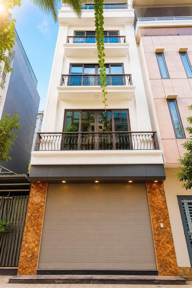 Cho thuê nhà ngõ 26 đỗ quang 45m2 x 4.5 tầng thông sàn  ô tô tránh  đủ điều hòa  giá 20 tr