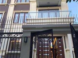 Cho thuê tòa nhà căn góc 2 mặt tiền ngõ 219 trung kính 6t  1 hầm, dt 310m2, mt 25m,