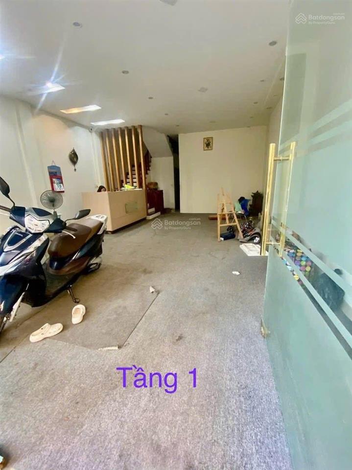 Cho thuê nhà liền kề kđt yên hòa  trần kim xuyến. dt 85m2 x 4.5t. đường 12m 3 ô tô tránh.