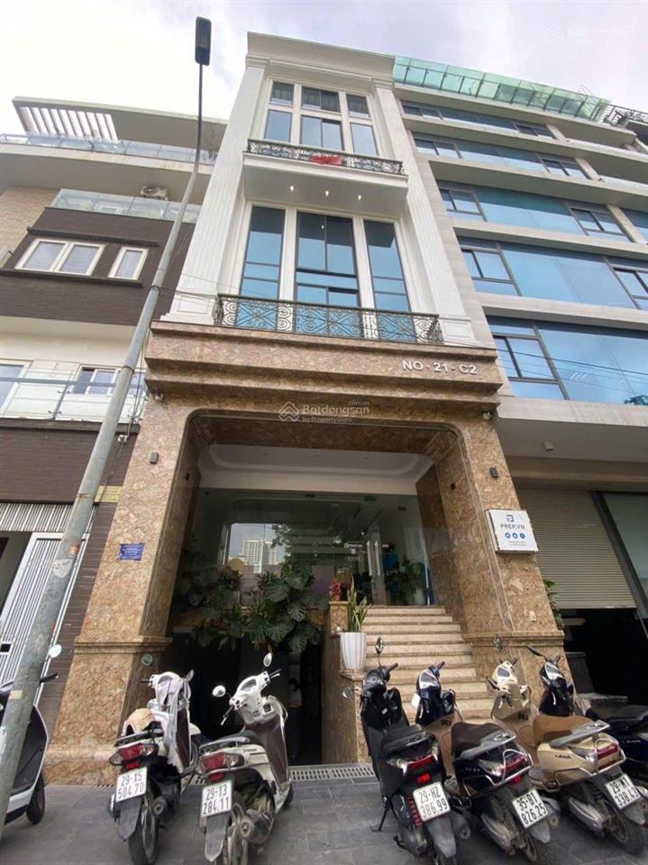 Cho thuê nhà 45 ngõ 132 vũ phạm hàm. dt 100m2 x 7. mt 6m. tk thông sàn, tháng máy.