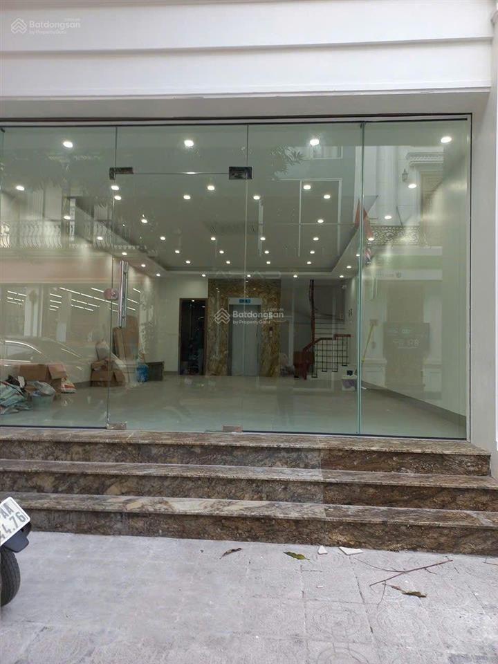 Cho thuê nhà 45 ngõ 132 vũ phạm hàm. dt 100m2 x 7. mt 6m. tk thông sàn, tháng máy.