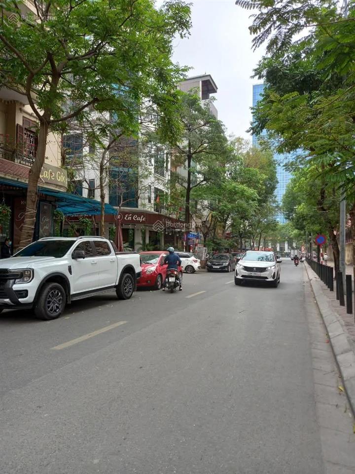 Cho thuê nhà ngõ 80 trung kính. dt 75m2 x 4.5t. mt 5m. đường 2 ô tô tải tránh nhau.
