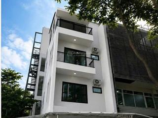 Cho thuê nhà đường nguyễn bá khoản  dt 115m2 x 4t. mt 6m. lô góc, đường 3 ô tô tránh nhau
