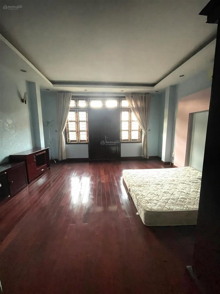 Cho thuê nhà ngõ 20 trần kim xuyến. dt 60m2 x 5t. đường rộng 3 ôtô tránh
