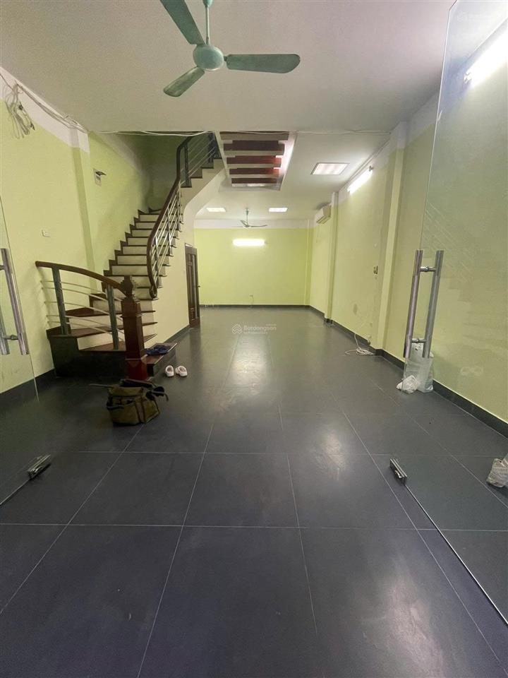Cho thuê nhà ngõ 20 trần kim xuyến. dt 60m2 x 5t. đường rộng 3 ôtô tránh