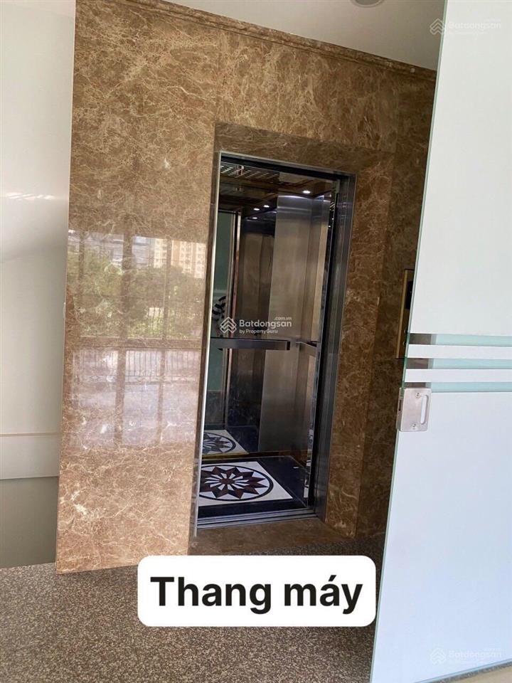 Chính chủ còn trống tầng. diện tích xây dựng 70m2, số 20 ngõ 20 trần kim xuyến, 3 ô tô tránh nhau