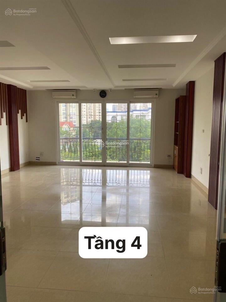 Chính chủ còn trống tầng. diện tích xây dựng 70m2, số 20 ngõ 20 trần kim xuyến, 3 ô tô tránh nhau