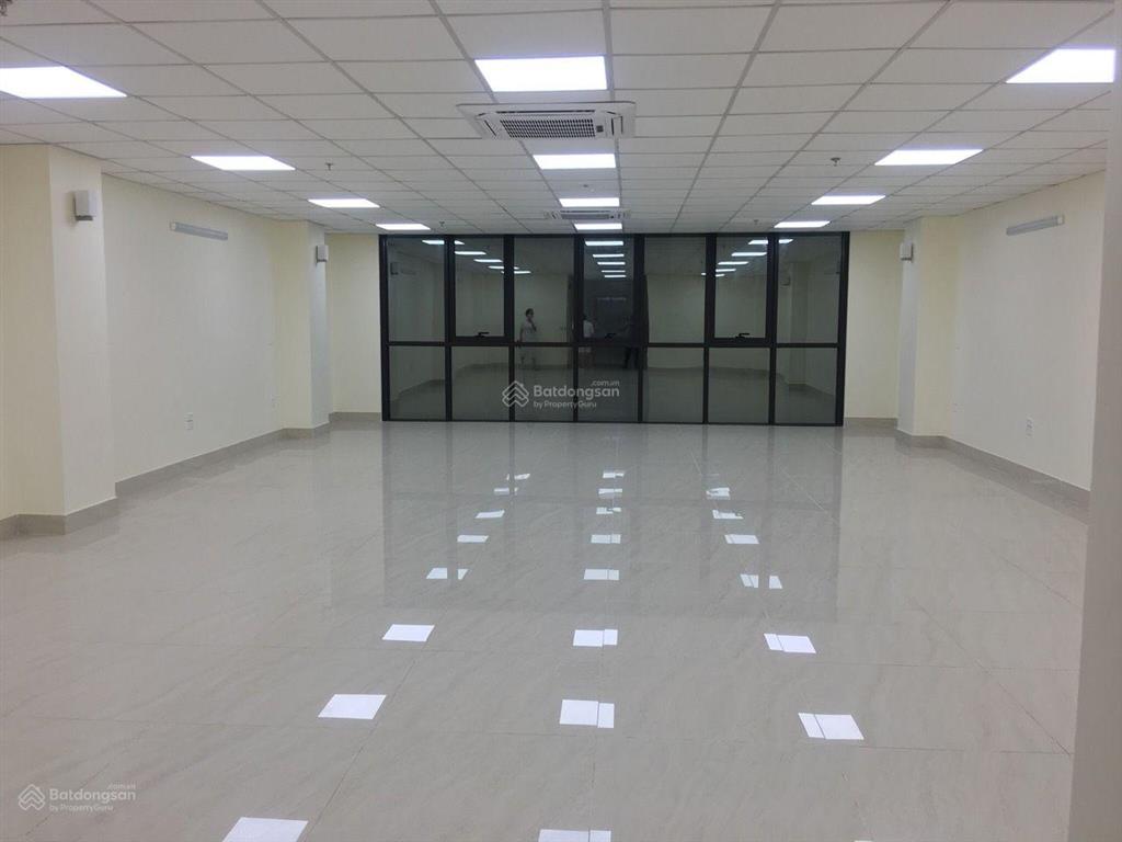 Cho thuê nhà mặt phố trung kính dt 155m2 x 8 tầng nổi 1 hầm. có pccc. mt 10m.