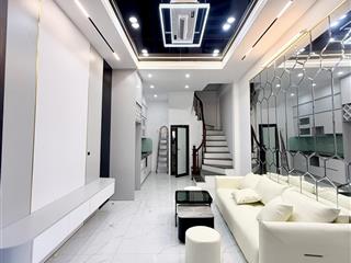 Cầu thanh trì  33m  5 tầng xây mới full nội thất  6 tỷ  sổ đỏ vuông vắn