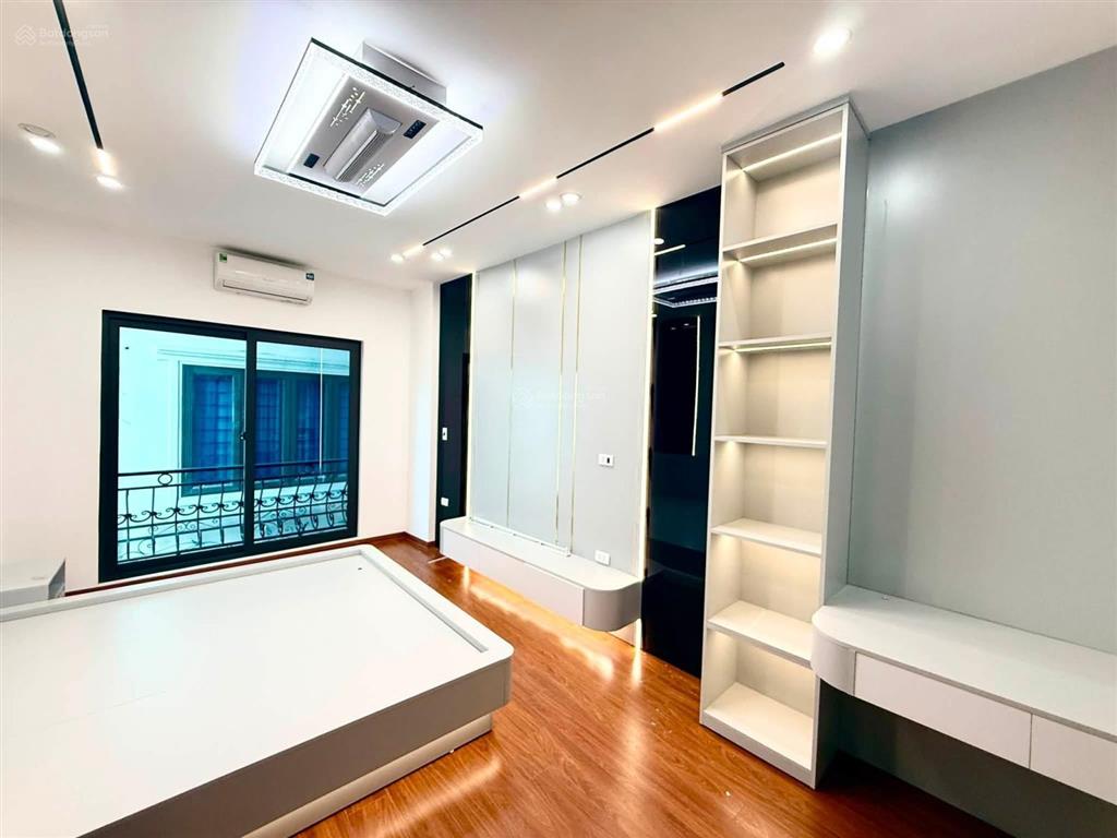 Bát khối  35m  5 tầng xây mới  full nội thất  nhỉnh 5.5 tỷ