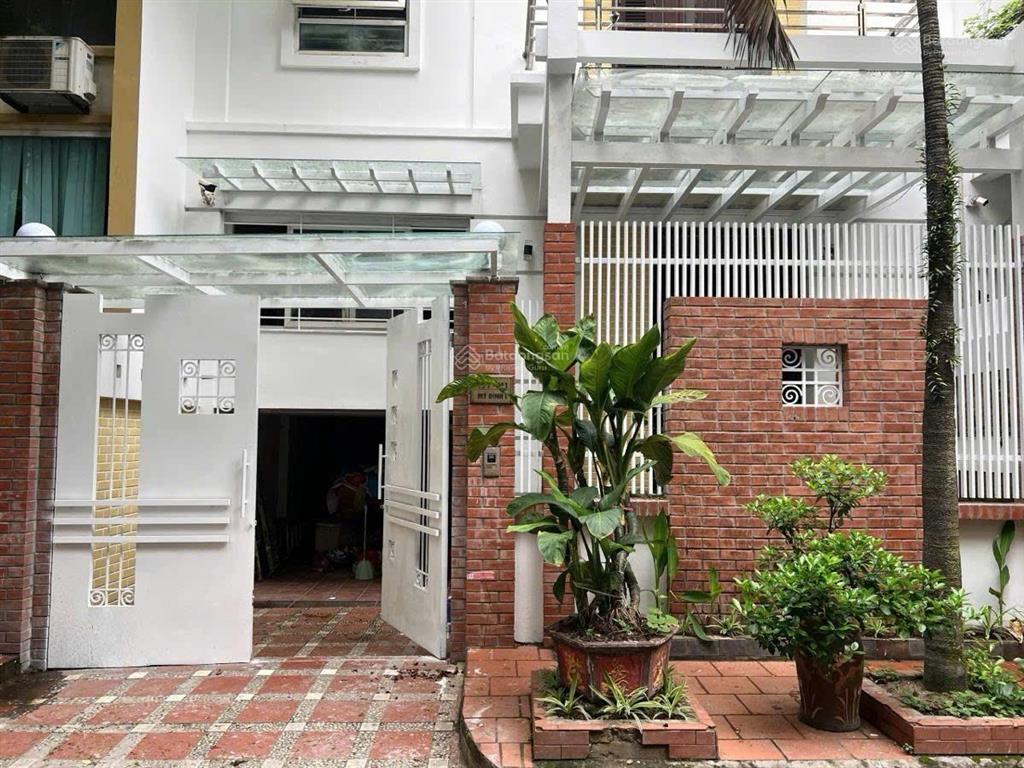 Siêu phẩm biệt thư khu phân lô phố nguyễn cơ thạch nam từ liêm giá chỉ 39,5 tỷ