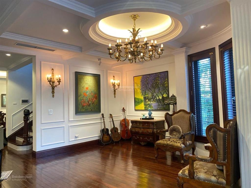 Biệt thự đẹp khu đô thị đẹp đáng sống bậc nhất hà nội lô góc hai mặt đường dt 335 giá chỉ 137 tỷ