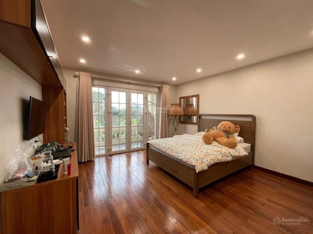 Biệt thự đẹp khu đô thị đẹp đáng sống bậc nhất hà nội lô góc hai mặt đường dt 335 giá chỉ 137 tỷ