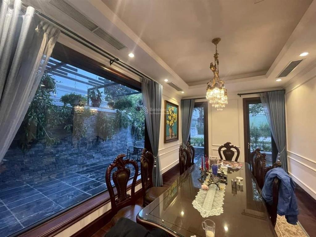 Biệt thự đẹp khu đô thị đẹp đáng sống bậc nhất hà nội lô góc hai mặt đường dt 335 giá chỉ 137 tỷ