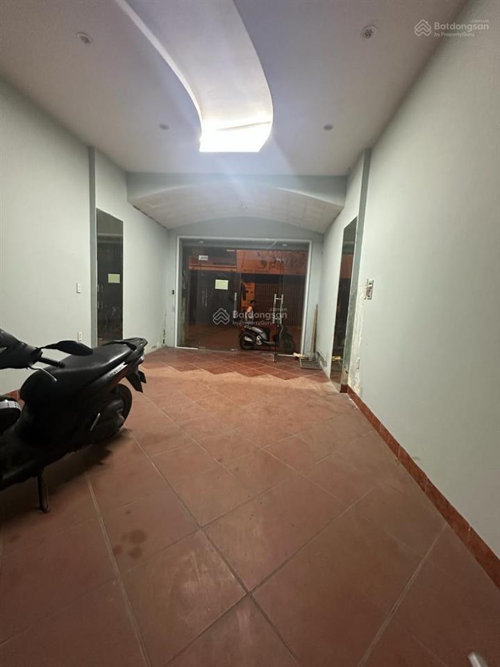 Bán nhà khu phân lô phố phạm văn đồng hà nội vừa ở kết hơp kinh doanh giá chỉ 18.9 tỷ