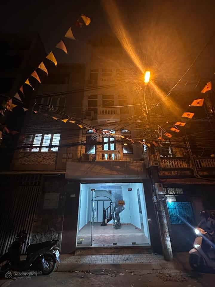 Bán nhà khu phân lô phố phạm văn đồng hà nội vừa ở kết hơp kinh doanh giá chỉ 18.9 tỷ