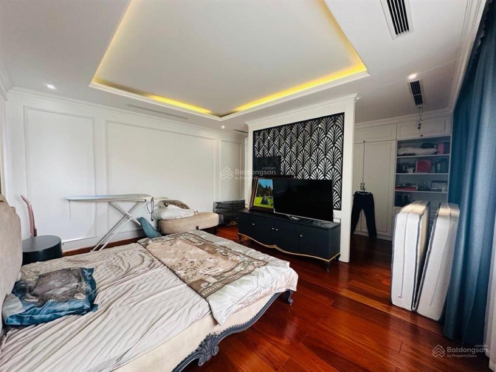 Siêu phẩm đẳng cấp tinh hoa biệt thự lô góc cầu giấy hà nội thang máy mặt tiền rộng
