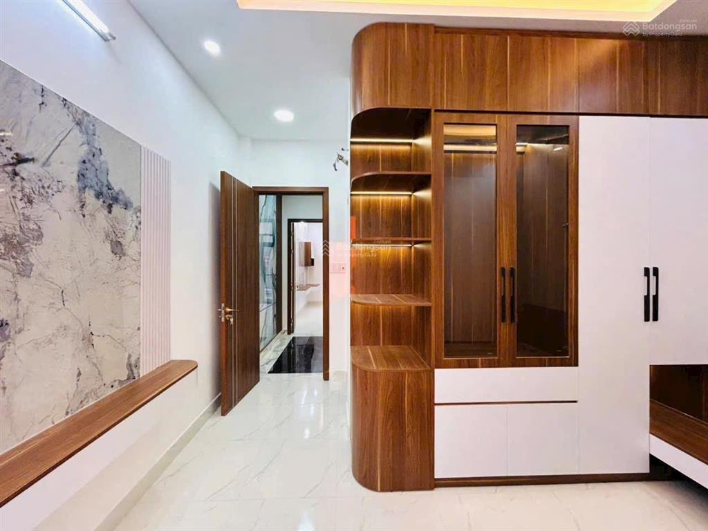 Bán nhà mới full nội thất ngay chợ liên khu 56 , p.bình tân , hẻm 6m xe hơi đỗ cữa , giá 5.9 tỷ