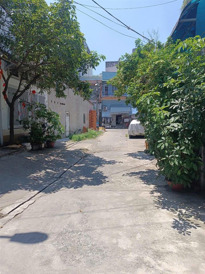 Nhà hẻm 42 đường hồ đắc di, quận tân phú
hẻm 6m xe hơi đỗ cửa  chủ cần bán gấp giá cực tốt