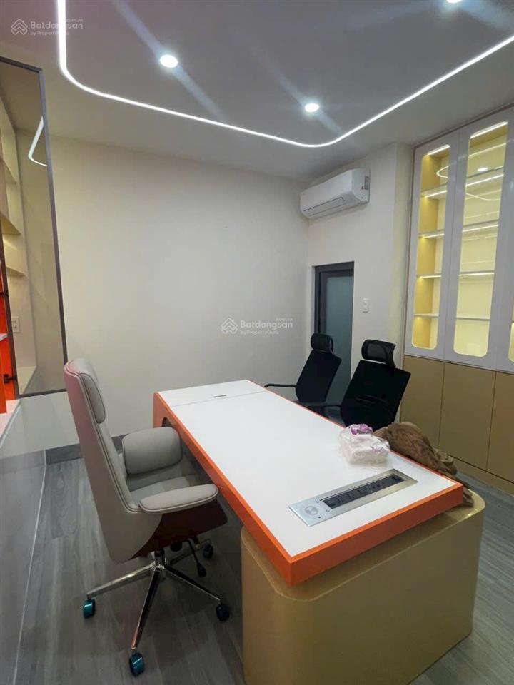 Nhà hẻm 42 đường hồ đắc di, quận tân phú
hẻm 6m xe hơi đỗ cửa  chủ cần bán gấp giá cực tốt
