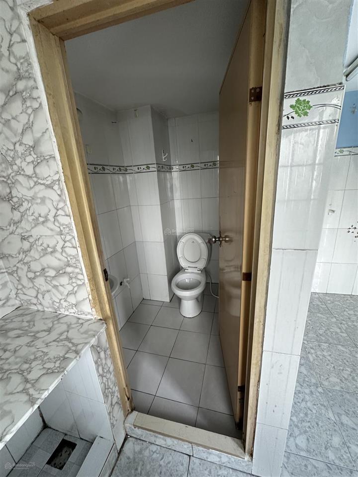 Cho thuê phòng rộng 30m2 giá chỉ 3 triệu/tháng kc46 huỳnh tấn phát, tân thuận tây, quận 7