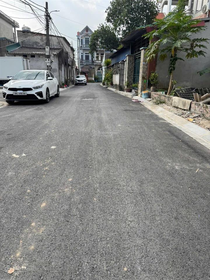 Bán đất đẹp tại xóm đường, khu chợ lắp ghép, xã nguyên khê. diện tích 137m2, giá êm!