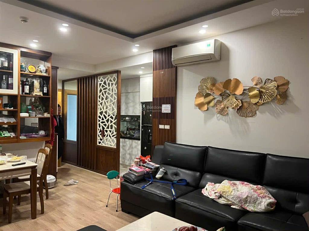 Chính chủ cần bán nhanh căn 3pn  2 wc chung cư the k park văn phú. 