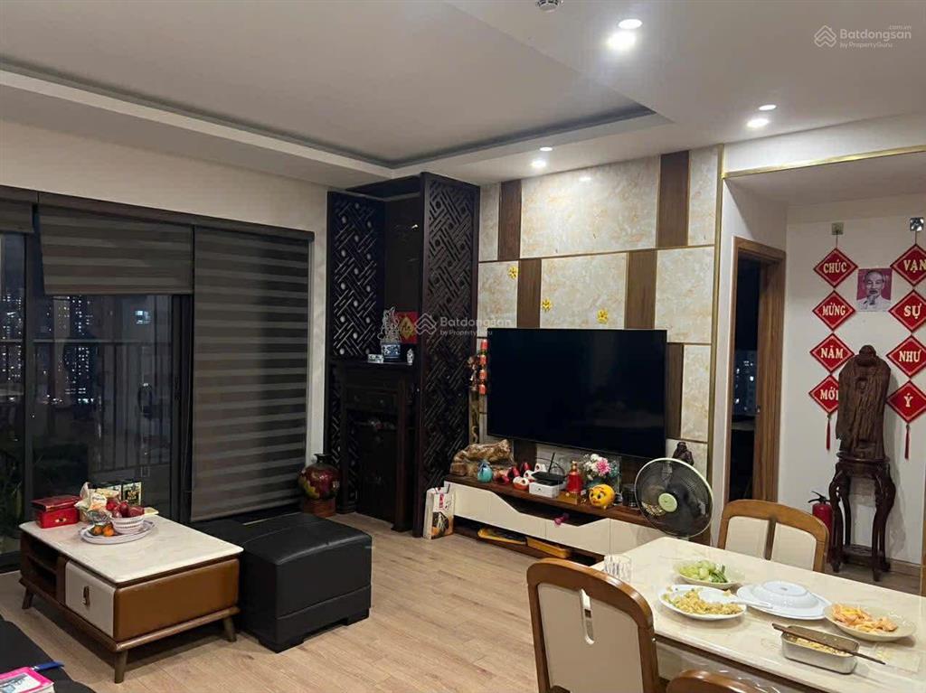 Chính chủ cần bán nhanh căn 3pn  2 wc chung cư the k park văn phú. 