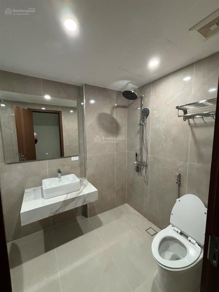 Bán nhà đẹp phố thượng thanh,gara oto,thang máy,full nội thất,40m26 tầng,giá 11.2 tỷ.