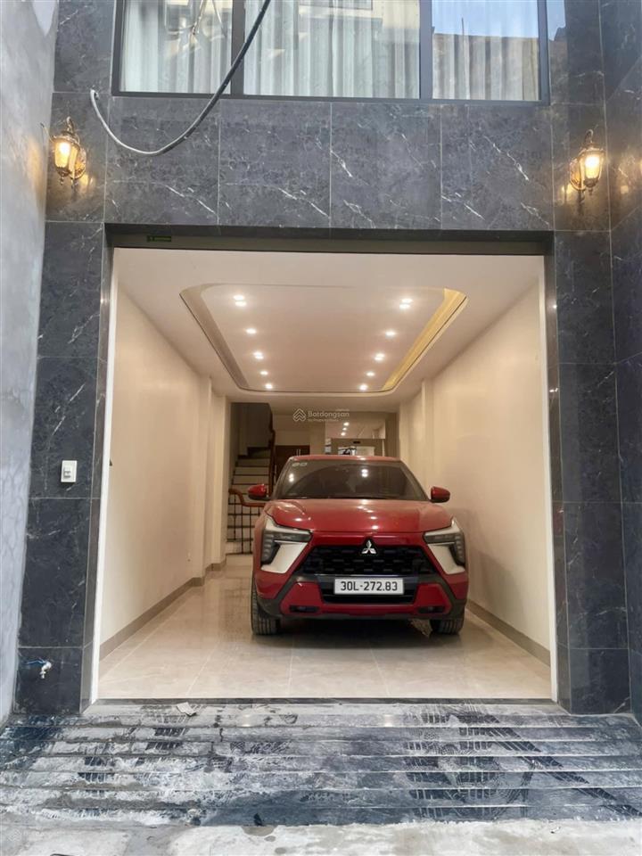 Bán nhà đẹp phố thượng thanh,gara oto,thang máy,full nội thất,40m26 tầng,giá 11.2 tỷ.