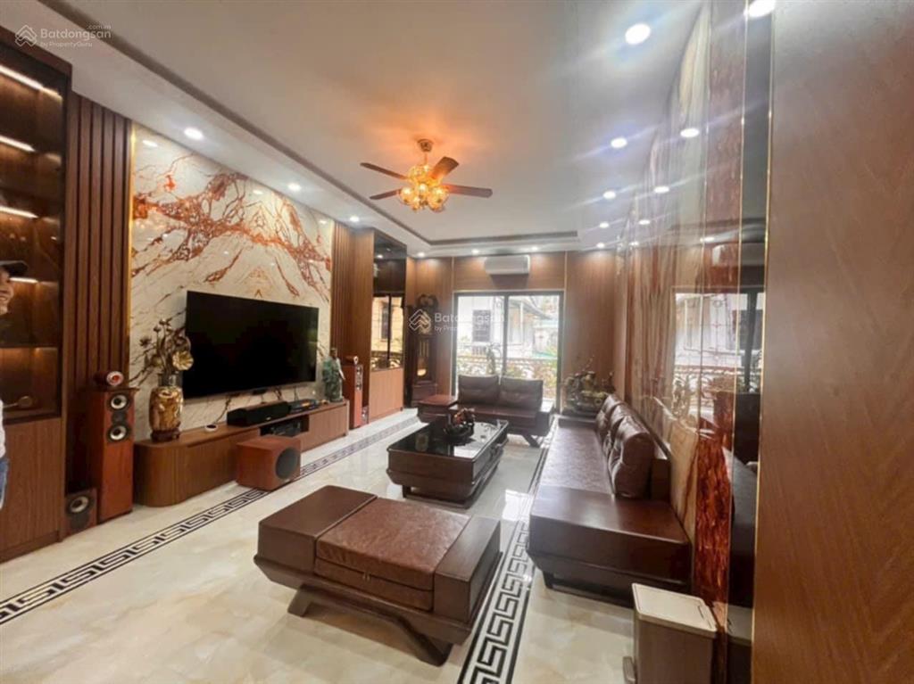 Siêu rẻ!nhà đẹp phố ngọc thụy,gara oto,thang máy,full nội thất,dt90m25 tầng,giá 22 tỷ.