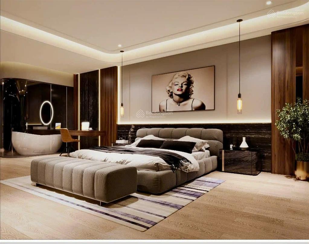 Siêu phẩm nhà phố kd ngọc lâm,vị trí đắc địa,70m27 tầng,thang máy,full nội thất,giá 31.8 tỷ.