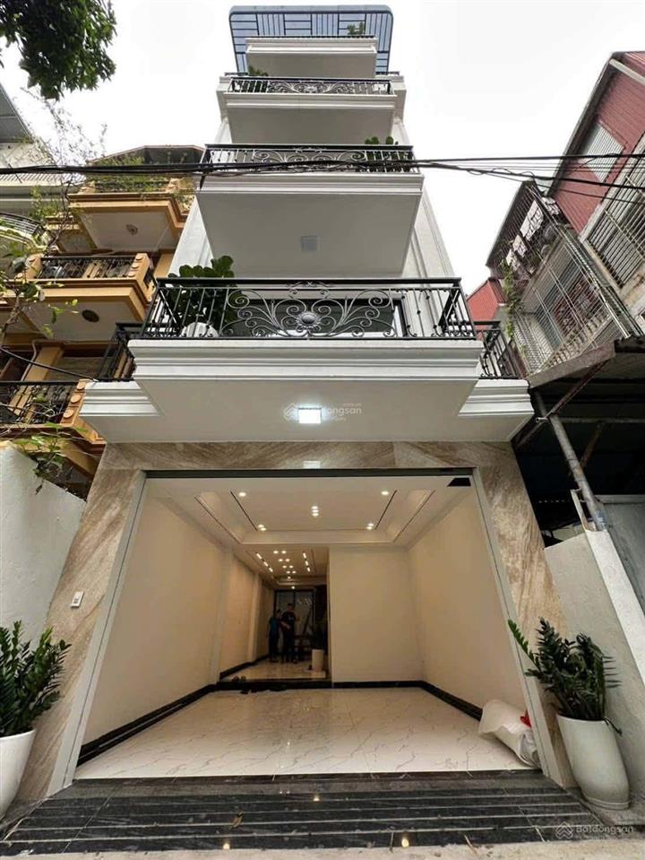 Nhà đẹp giá rẻ phố ngọc lâm,gara oto,thang máy,dt80m25 tầng,giá 19.5 tỷ.