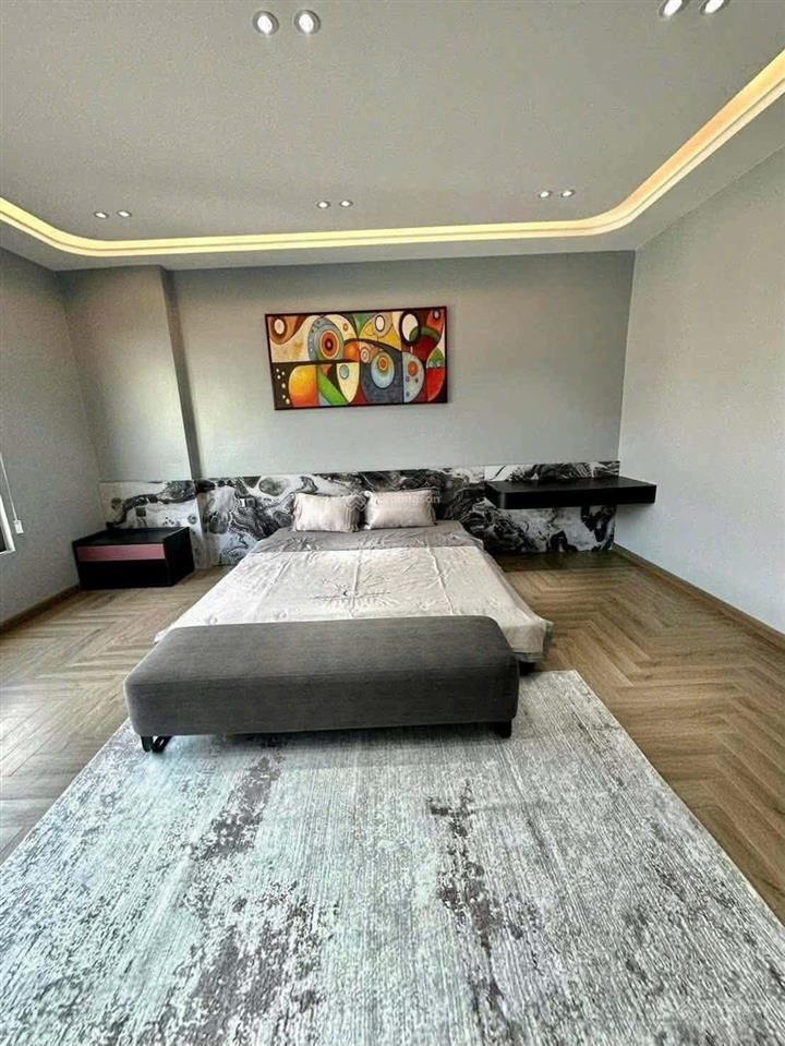 Rẻ nhất!ngon nhất!nhà phố ngô gia tự,oto tránh,110m25 tầng,full nội thất,thang máy,giá 23.9 tỷ.