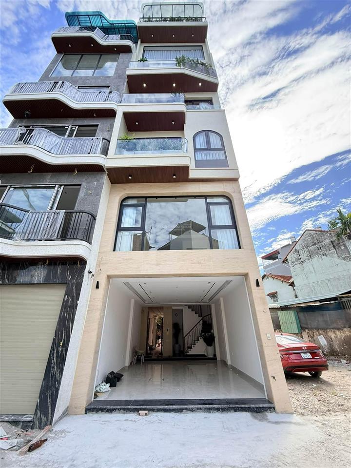 Nhà đẹp phố ngọc thụy bồ đề,gara oto 7 chỗ,view hồ,dt50m27 tầng,thang máy,full nội thất, 16.8 tỷ