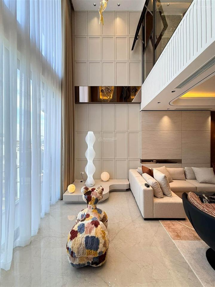 Nhà đẹp phố ngọc thụy bồ đề,gara oto 7 chỗ,view hồ,dt50m27 tầng,thang máy,full nội thất, 16.8 tỷ