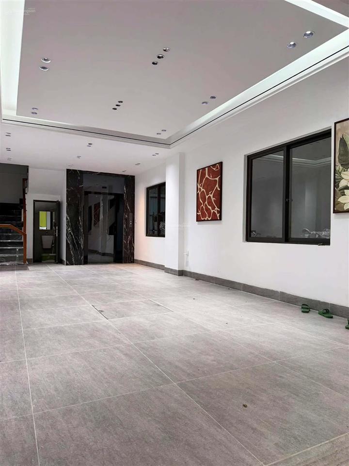 Sốc về giá! chỉ 16.5 tỷ nhà nguyễn văn cừ, lô góc, đường ô tô tránh,50m26t thang máy full nội thất