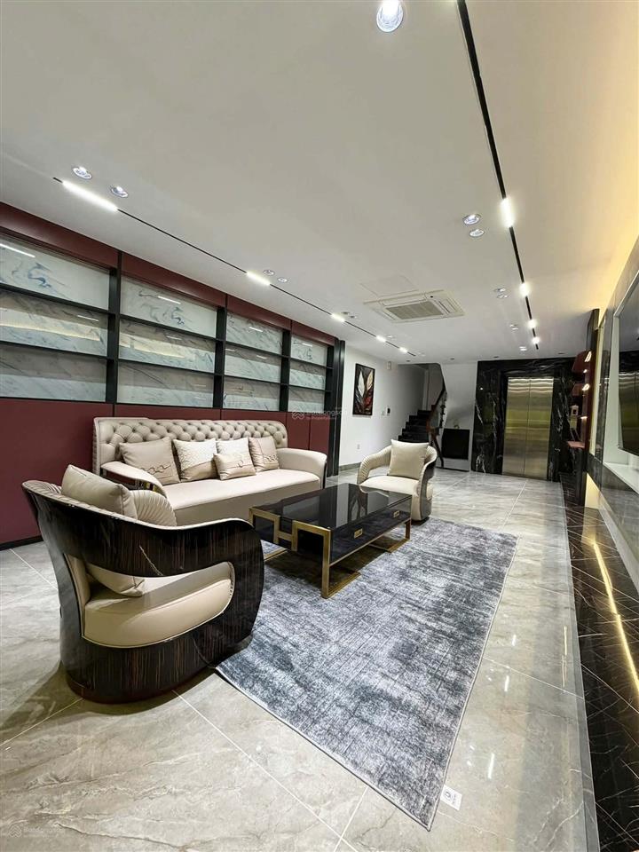 Sốc về giá! chỉ 16.5 tỷ nhà nguyễn văn cừ, lô góc, đường ô tô tránh,50m26t thang máy full nội thất