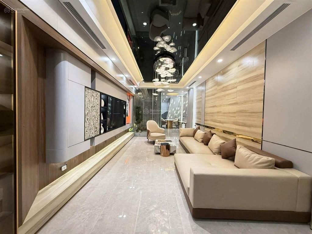 Giá giật mình!nhà phố ngọc thuỵ, gần công viên 3 quả đồi. 80m2 5t thang máy full nội thất.13.9 tỷ