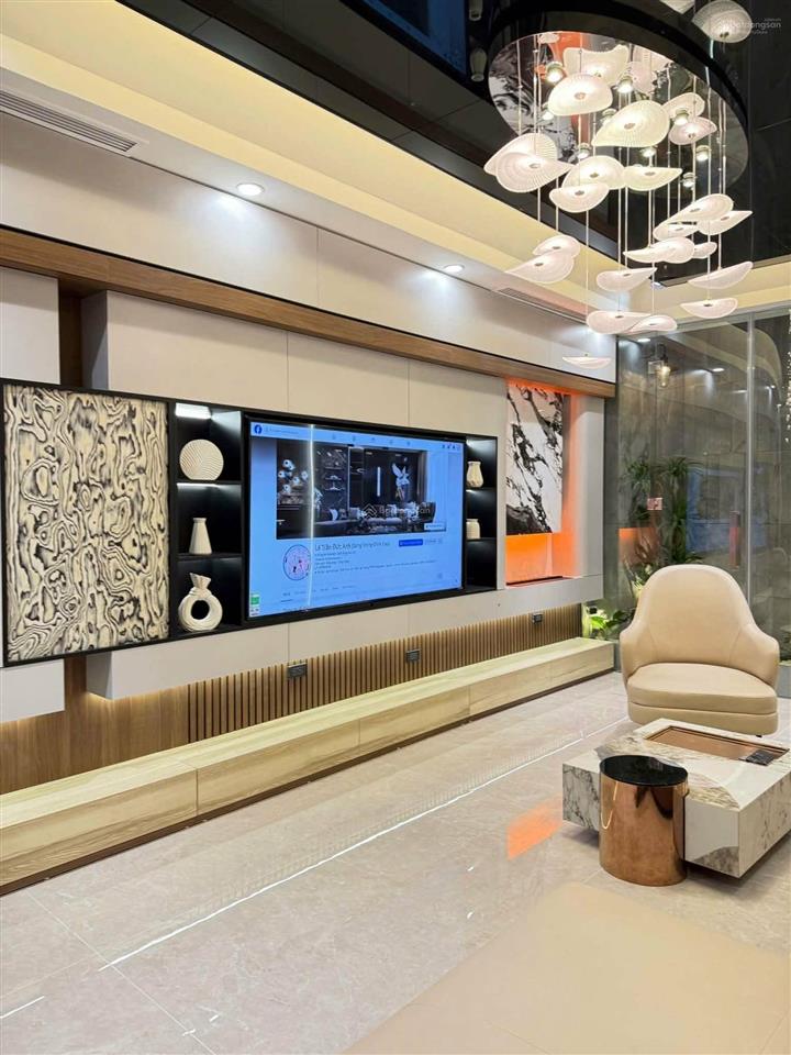 Giá giật mình!nhà phố ngọc thuỵ, gần công viên 3 quả đồi. 80m2 5t thang máy full nội thất.13.9 tỷ
