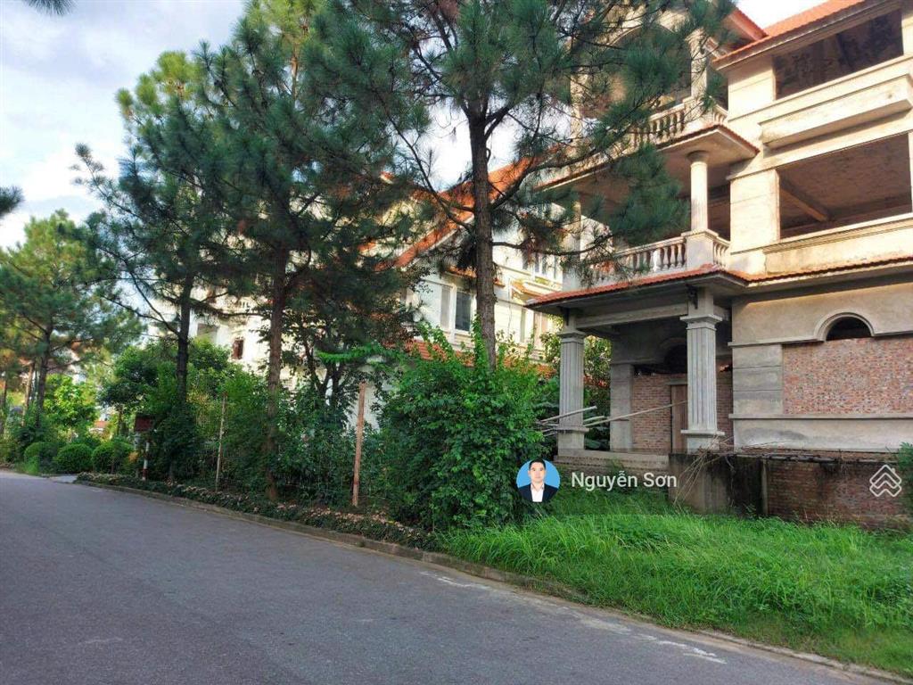 Cần bán đất biệt thự dự án thephoenix garden đan phượng giá đầu tư
