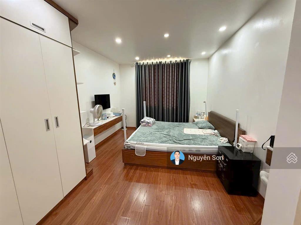 Bán căn hộ chung cư full nội thất 2 ngủ 2 vệ sinh 77,8m2 nhà đẹp