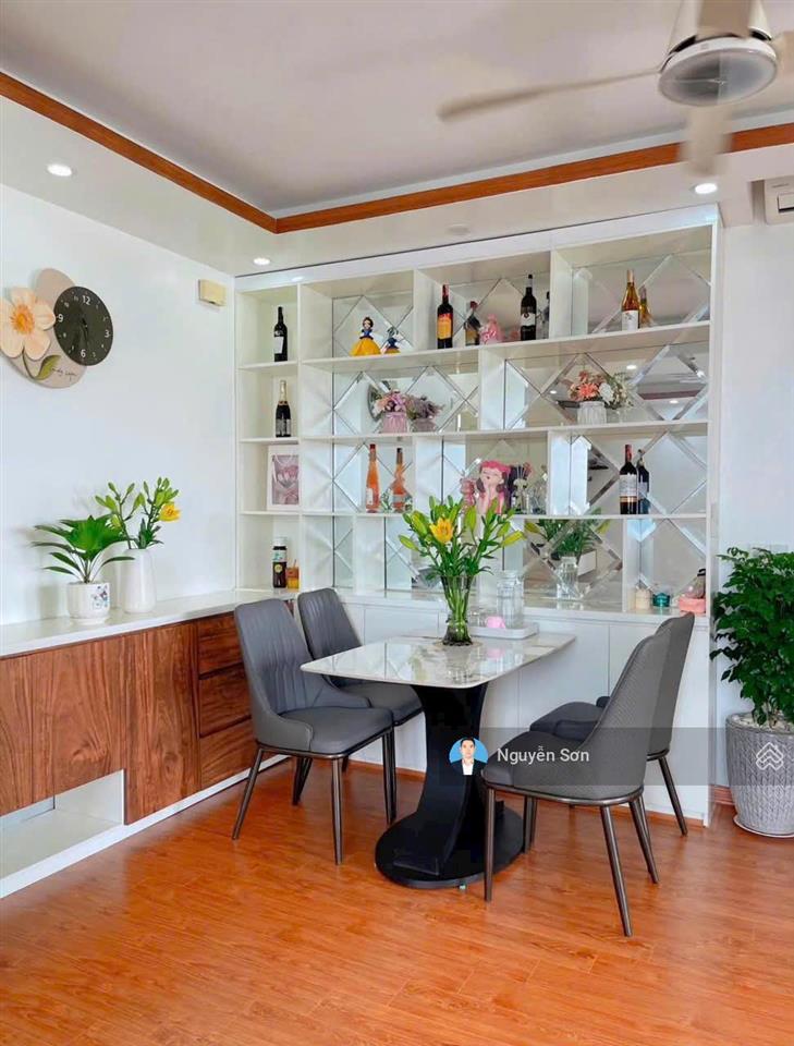 Bán căn hộ chung cư full nội thất 2 ngủ 2 vệ sinh 77,8m2 nhà đẹp