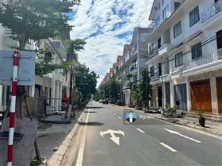 Cần bán căn liền kề trục chính khu đô thị cienco5 tân lập hoài đức
