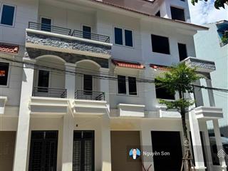 Chính chủ cần bán căn liền kề cienco5 75m2 x 5 tầng sẵn sổ đỏ sang tên ngay