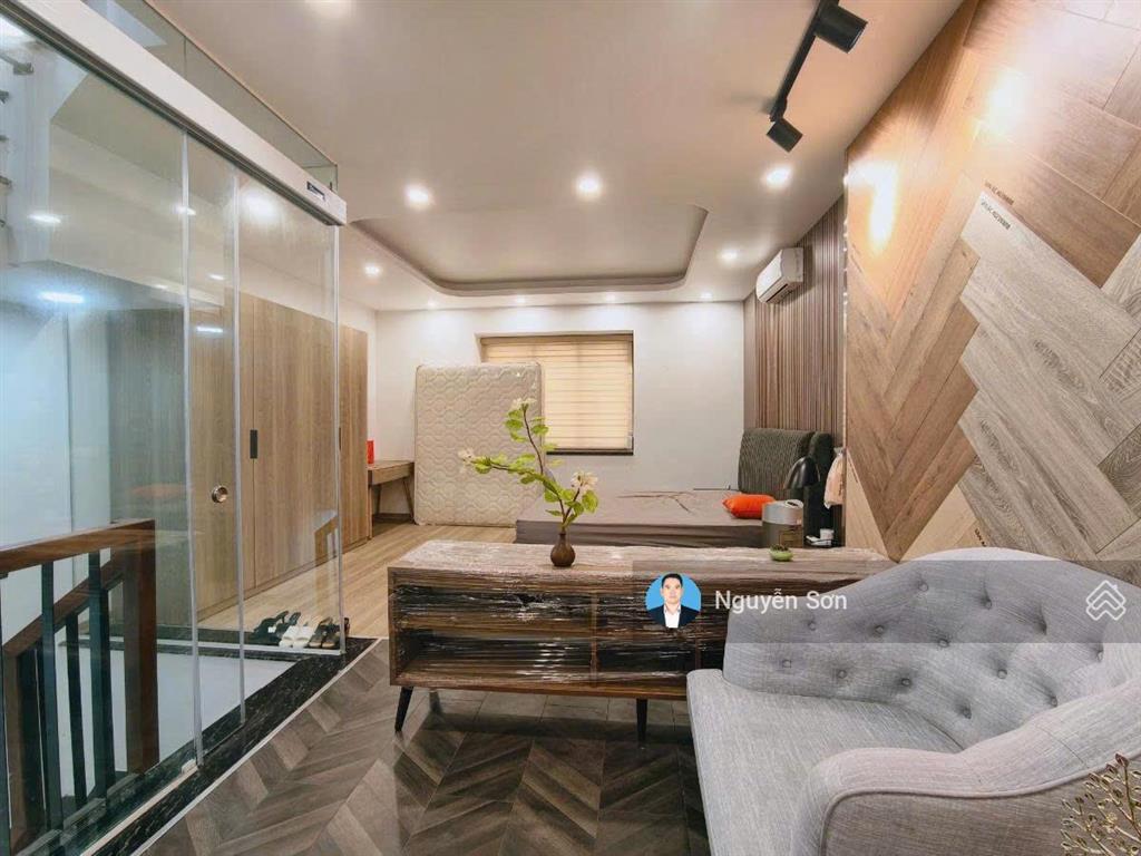 17 tỷ cho căn liền kề 100m2 x 4 tầng hoàn thiện full nội thất mặt đường kinh doanh lên đến 30m